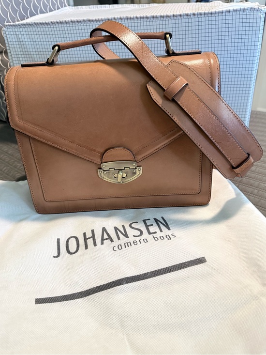 Johansen Handbags - Johansen Leather Camera Bag